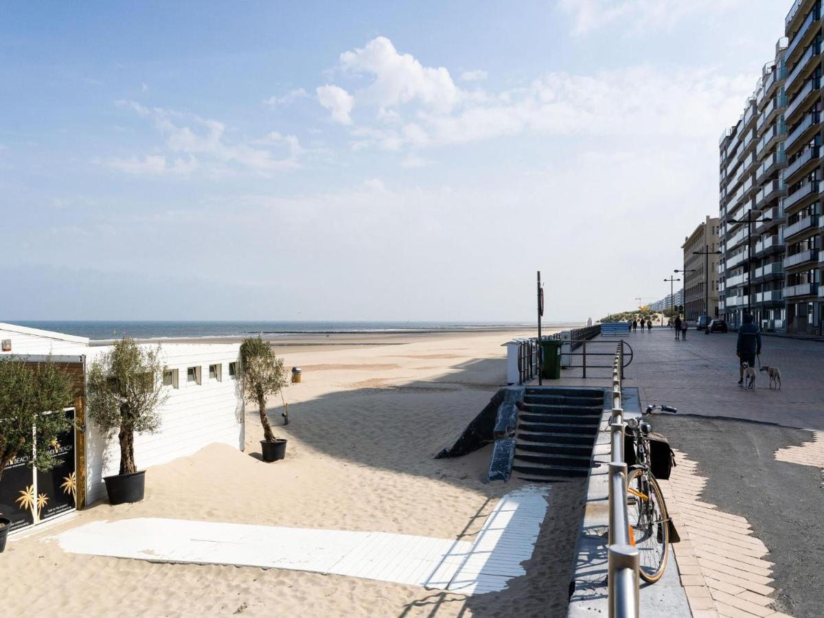 Le Boucanier - Omheinde Stacaravan Aan Zee Middelkerke Exteriör bild